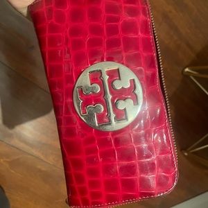 Tory Burch wallet